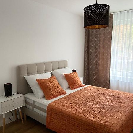 Green Sofa Apartment Вроцлав Екстериор снимка