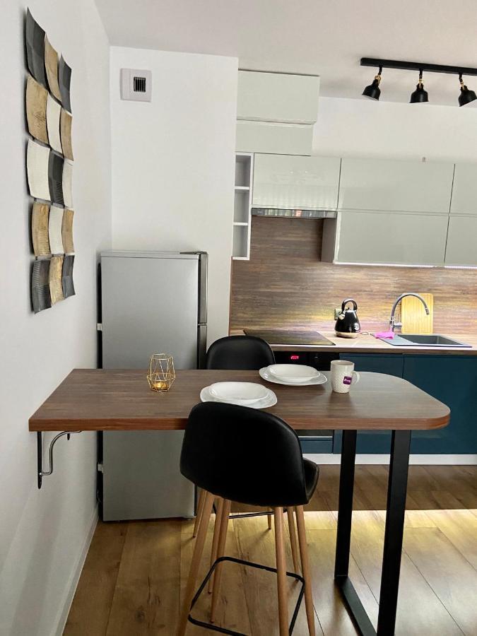 Green Sofa Apartment Вроцлав Екстериор снимка